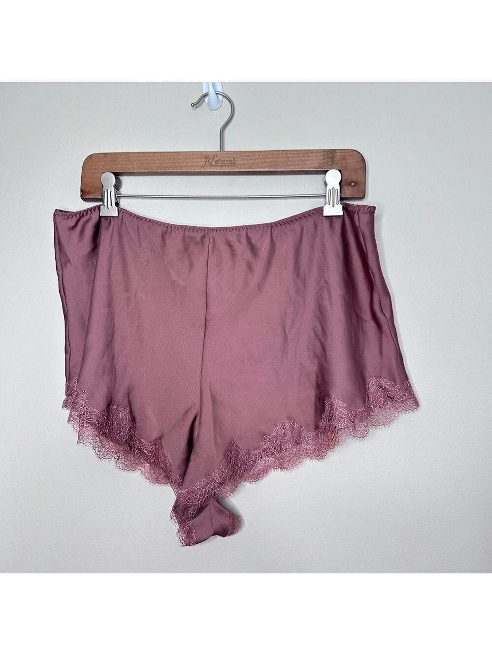Victoria's Secret Lacy Sleeping Shorts Dusted Rose Pink XL